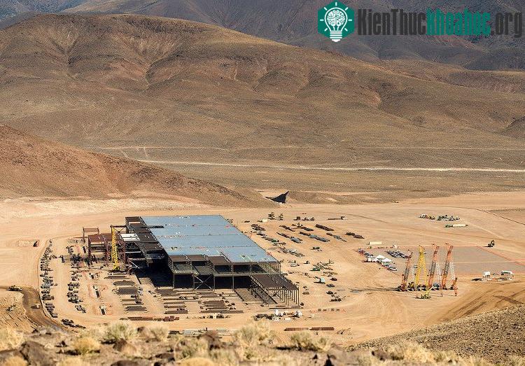 Siêu nhà máy Gigafactory của Musk.