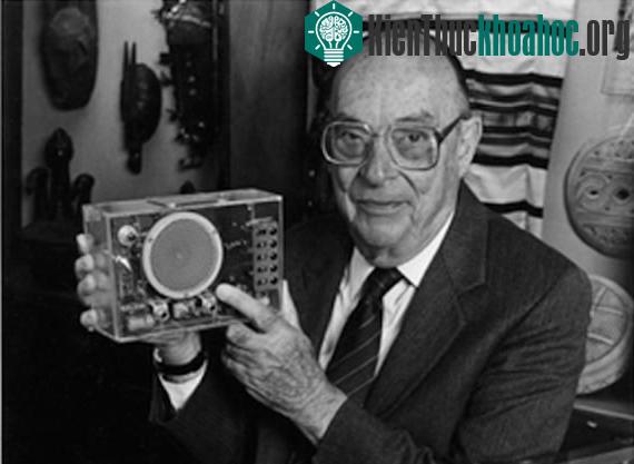 Nhà khoa học 2 lần đoạt giải Nobel Vật lý John Bardeen.