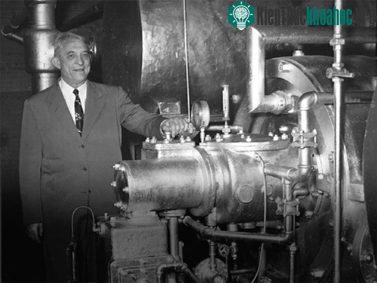 Ông Willis Carrier đã cải tiến máy điều hòa.