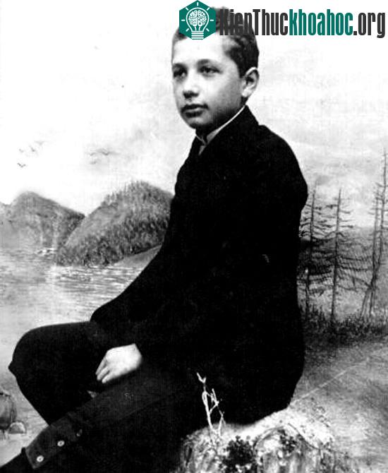 Einstein năm 14 tuổi với rất nhiều câu hỏi kỳ lạ