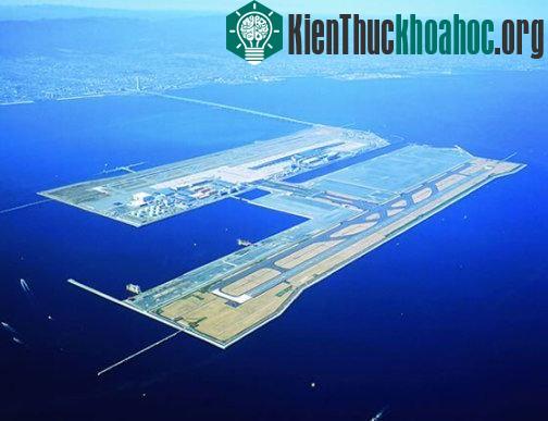 Những công trình hoành tráng nhưng... “sợ ra gió” ảnh 3