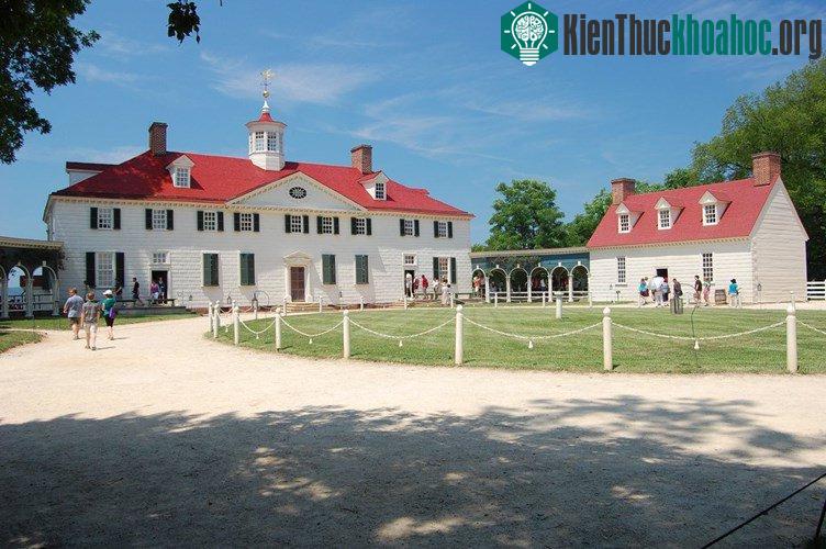 Năm 1761, Tổng thống Washington được thừa kế Mount Vernon. Trong vài năm tiếp theo, ông đã mở rộng tài sản thừa kế từ gia đình từ 2.000 mẫu Anh lên 8.000 mẫu Anh