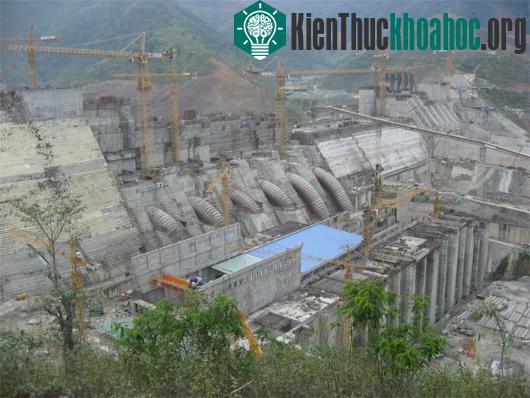 Nhà máy thủy điện Sơn La. (Ảnh:&nbsp;giaiphapexcel.com)