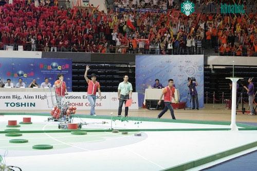 Việt Nam 1 thể hiện sức mạnh và giành vé vào chơi trận bán kết. (Ảnh: VTV)
