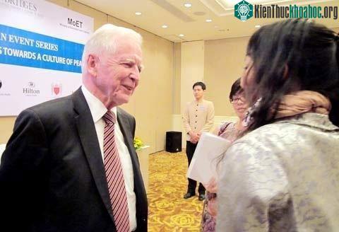 Giáo sư Harald zur Hausen sẽ đối thoại về chủ đề bệnh ung thư vào ngày 28/11 tại Đại học Quốc gia TP.HCM.