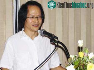 TS Nguyễn Trọng Hiền tại “Gặp gỡ Việt Nam” lần thứ VI tổ chức tại Hà Nội đầu tháng 8