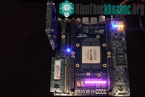 Một trong các sản phẩm ứng dụng chip do Việt Nam chế tạo. (Ảnh: Duy Trần).
