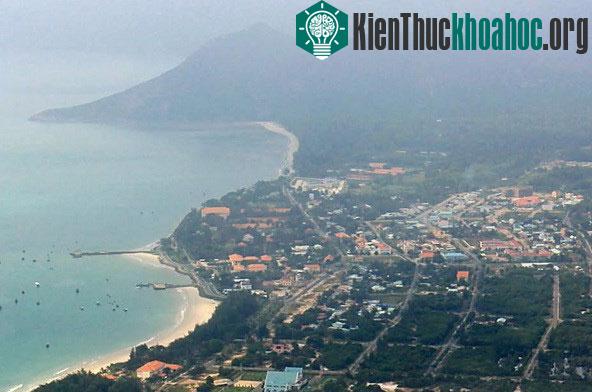 Một góc thị trấn Côn Đảo, huyện Côn Đảo (Bà Rịa-Vũng Tàu). (Ảnh: Thanh Tùng/TTXVN)