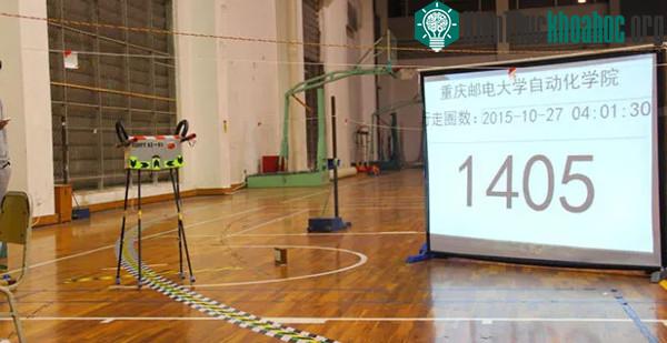 Robot Trung Quốc lập kỷ lục đi bộ xa nhất thế giới