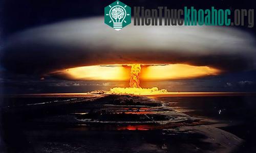 Quang cảnh sau khi bom hạt nhân Tsar Bomba phát nổ