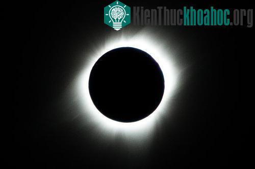 Hình ảnh nhật thực toàn phần xảy ra ngày 11/7/2010