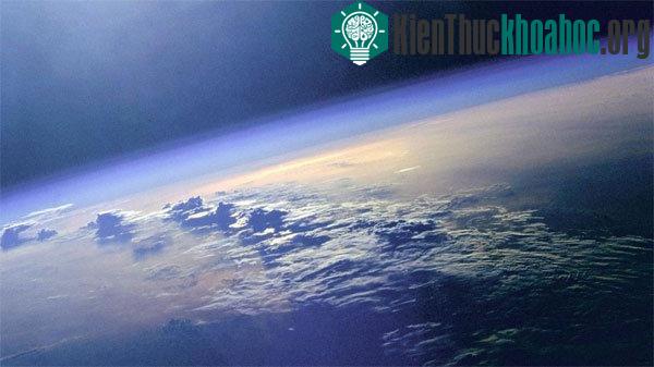 Trái Đất là hành tinh đặc biệt trong vũ trụ, tồn tại sự sống và nhiều điều mà con người chưa khám phá hết. Xem thêm tại đây