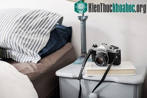 Bạn đã bao giờ phải trằn trọc cả đêm vì mất ngủ? Hãy thử những tips nho nhỏ sau nhé. Xem thêm tại đây