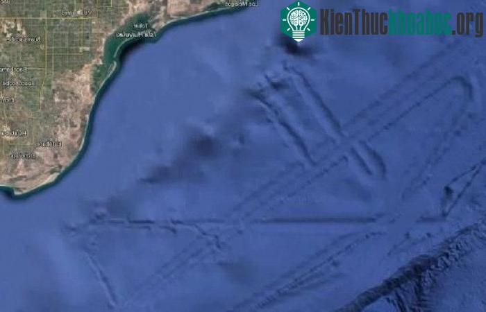 Mới đây, những thợ săn UFO tuyên bố họ đã phát hiện ra một thành phố "ngoài hành tinh" ở vịnh California. Xem thêm tại đây