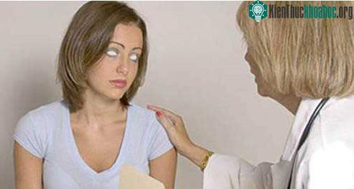 Đôi mắt khác thường đã khiến cho Laura có một khả năng vô cùng đặc biệt, cô bé không chỉ nhìn mọi vật rõ nét hơn mà còn có thể nhìn xuyên thấu qua mọi vật. Xem thêm tại đây