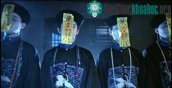 Theo Ancient Origins, cương thi (jiang shi) là xác chết biết đi trong truyền thuyết dân gian Trung Quốc, xuất hiện nhiều trên phim ảnh, tương tự như ma cà rồng hay zombie ở phương Tây. Cương thi th...