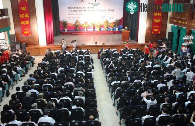 Phiên toàn thể&nbsp;hội nghị khoa học quốc tế Mékong Santé lần thứ 3