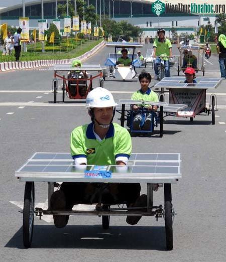 Khai mạc cuộc thi xe chạy bằng năng lượng Mặt Trời ảnh 0