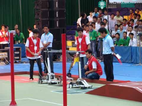 Chung kết Robocon 2011: Hứa hẹn gay cấn ảnh 0