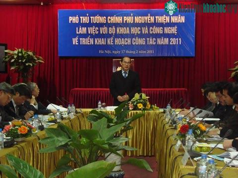 Phó Thủ tướng Nguyễn Thiện Nhân làm việc với Bộ KH-CN vào chiều 17/2. (Ảnh: B.Ngọc)