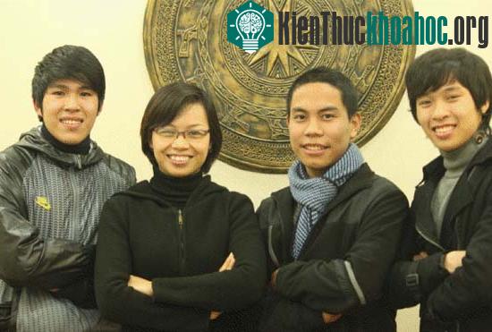 (Từ trái sang) Đào Thanh Hải, Đặng Ngọc Anh, TS.KTS Nguyên Hạnh Nguyên, Nguyễn Hà Thắng.
