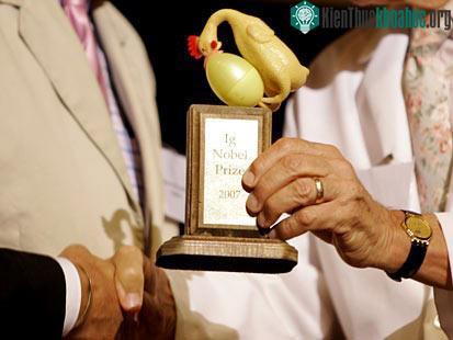 Quả bom "đồng tính" đoạt giải Ig Nobel 2007 ảnh 0