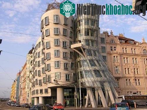 Nhà nhảy múa (Praha, Czech)