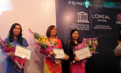 Vinh danh phụ nữ Việt làm khoa học ảnh 1