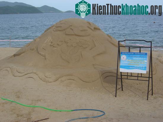 Điêu khắc trên cát vì hành tinh xanh