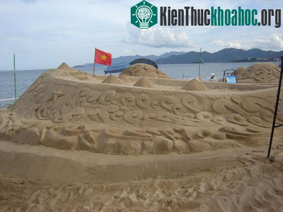 Điêu khắc trên cát vì hành tinh xanh