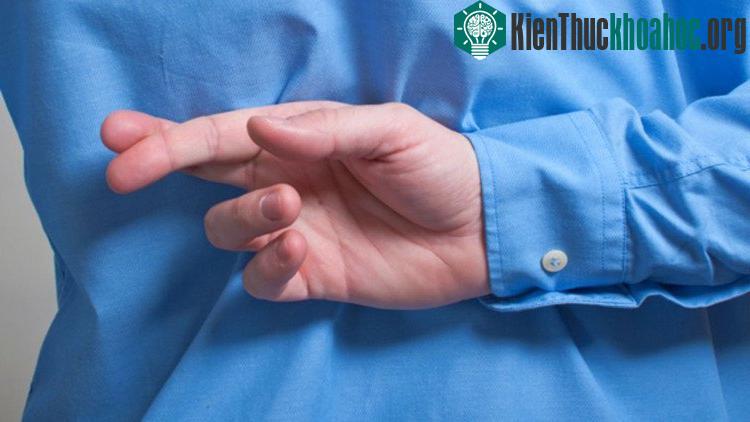 Bạn nên tận dụng các kỹ năng để quan sát sự thiếu nhất quán trong một chuỗi cách giao tiếp của đối phương.