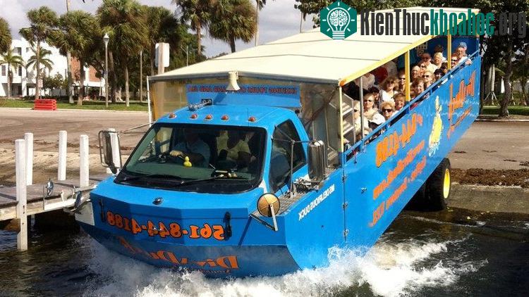 Xe buýt đi qua sông hoạt động như thế nào? ảnh 2