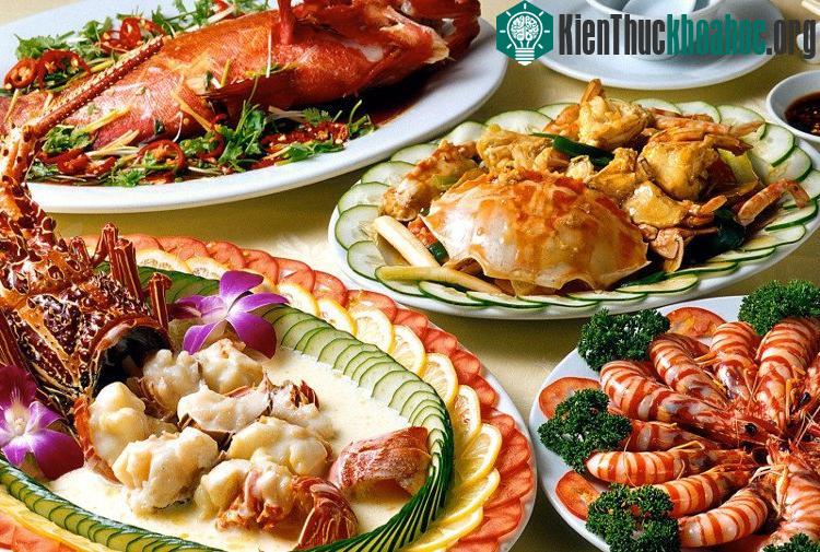 Hải sản là một trong những nguyên nhân gây dị ứng.