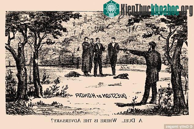 Bạn có thấy tên sát thủ đứng ở đâu không?