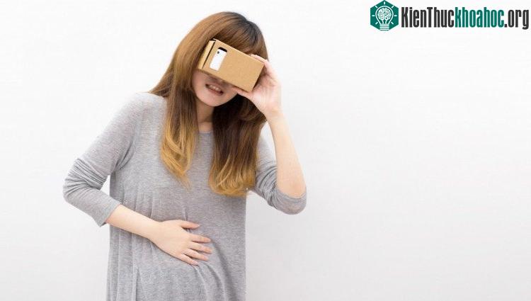 Nhiều người chơi bị hoa mắt và chóng mặt sau khi chơi các trò thực tại ảo. (Nguồn ảnh: sciencenew).