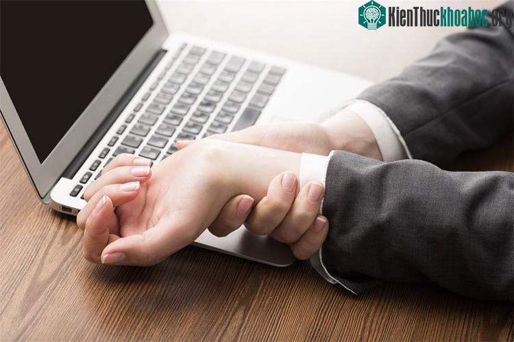Nếu thỉnh thoảng hiện tượng này mới xuất hiện, bạn không cần lo lắng. (Ảnh: Women's Health).
