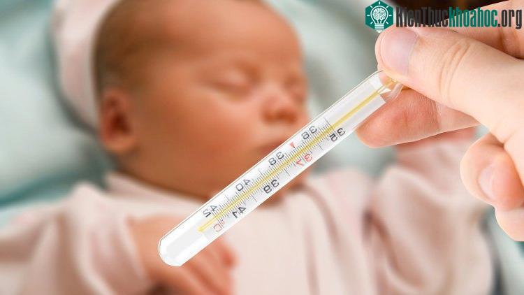 Sốt cao thông thường không làm hại não trừ trường hợp chẩn đoán nhầm.