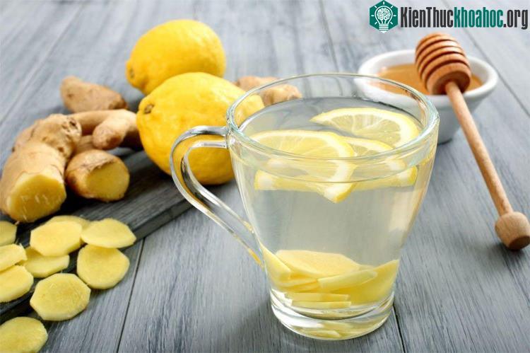 Trà gừng có nhiều công dụng nhưng có thể gây hại nếu uống quá nhiều. (Ảnh: Livestrong).