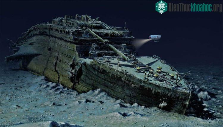Bạn sẽ được chiêm ngưỡng nơi an nghỉ cuối cùng của tàu Titanic.
