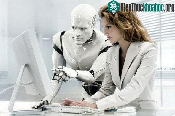 Một trong những trở ngại lớn nhất là robot thiếu kỹ năng tương tác với xã hội.