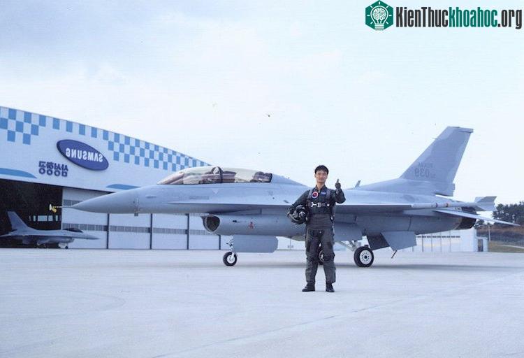 KF-16 được sản xuất theo giấy phép F-16 của Mỹ.