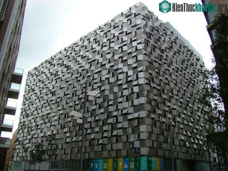 Q-park trên phố Charles (Sheffield, Anh)