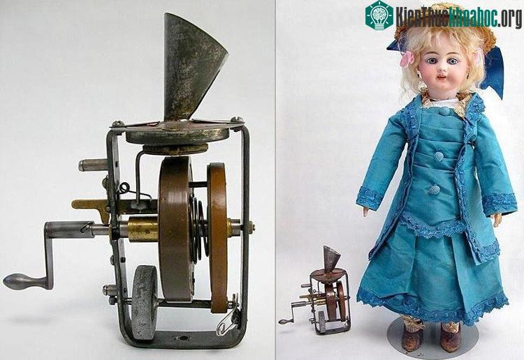 Con búp bê có giá hàng trăm triệu đồng với dân sưu tầm.