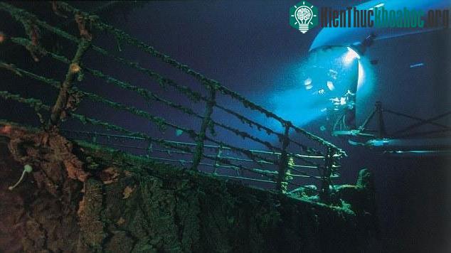 Chúng ta sẽ được chiêm ngưỡng boong tàu Titanic, tưởng tượng ra cảnh Jack và Rose đang đứng ôm nhau.