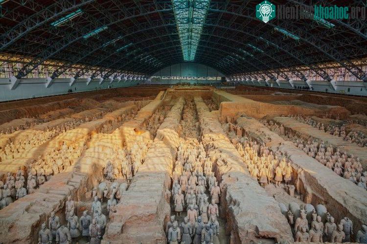 Đội quân đất nung gắn liền với lịch sử oai hùng của vua Tần Thủy Hoàng. (Ảnh: Bule Sky Studio).