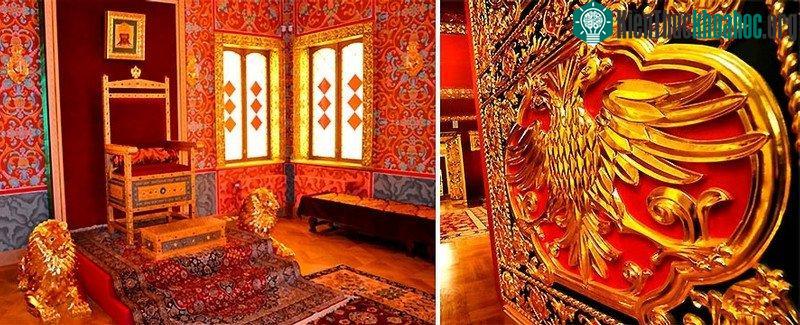 Đằng sau cánh cửa chạm trổ vàng là Phòng Thiết Triều.