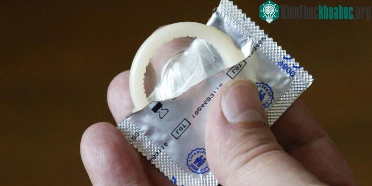 Có rất nhiều phụ nữ tránh thai bằng cách phụ thuộc vào bao cao su.