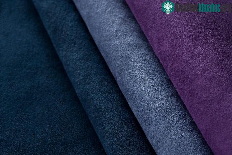 Alcantara là một thứ da lộn tổng hợp.