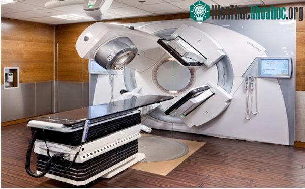 Hệ thống xạ trị gia tốc là hệ thống xạ trị hiện đại nhất trên thế giới hiện nay.