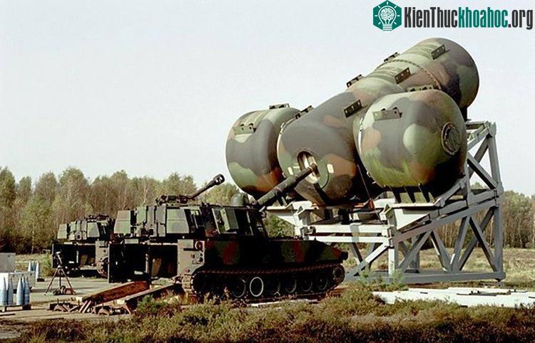 Ống giảm thanh lớn nhất thế giới.